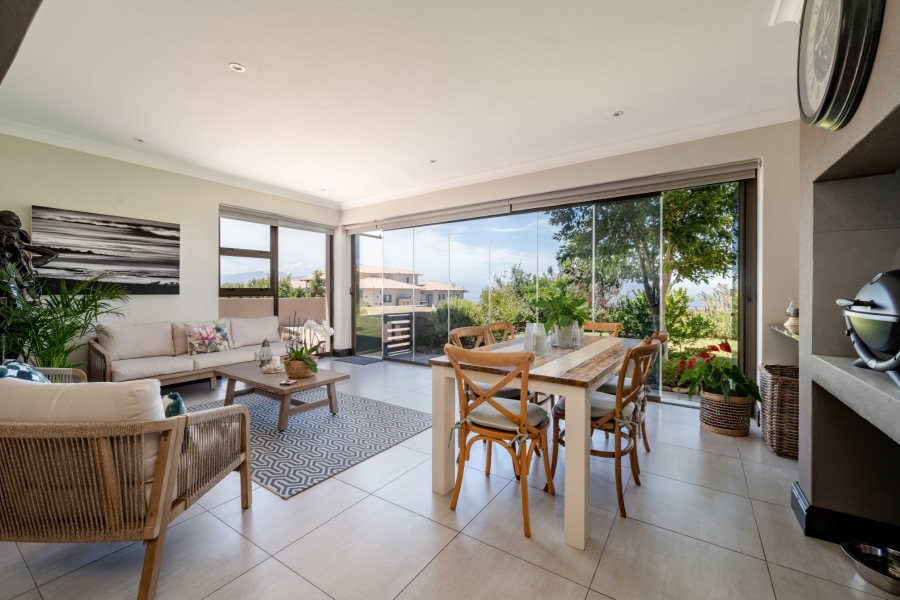 4 Bedroom Property for Sale in The Hill Western Cape